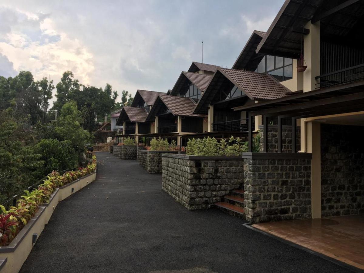 Beyond Pines Vagamon Bed and Breakfast Buitenkant foto