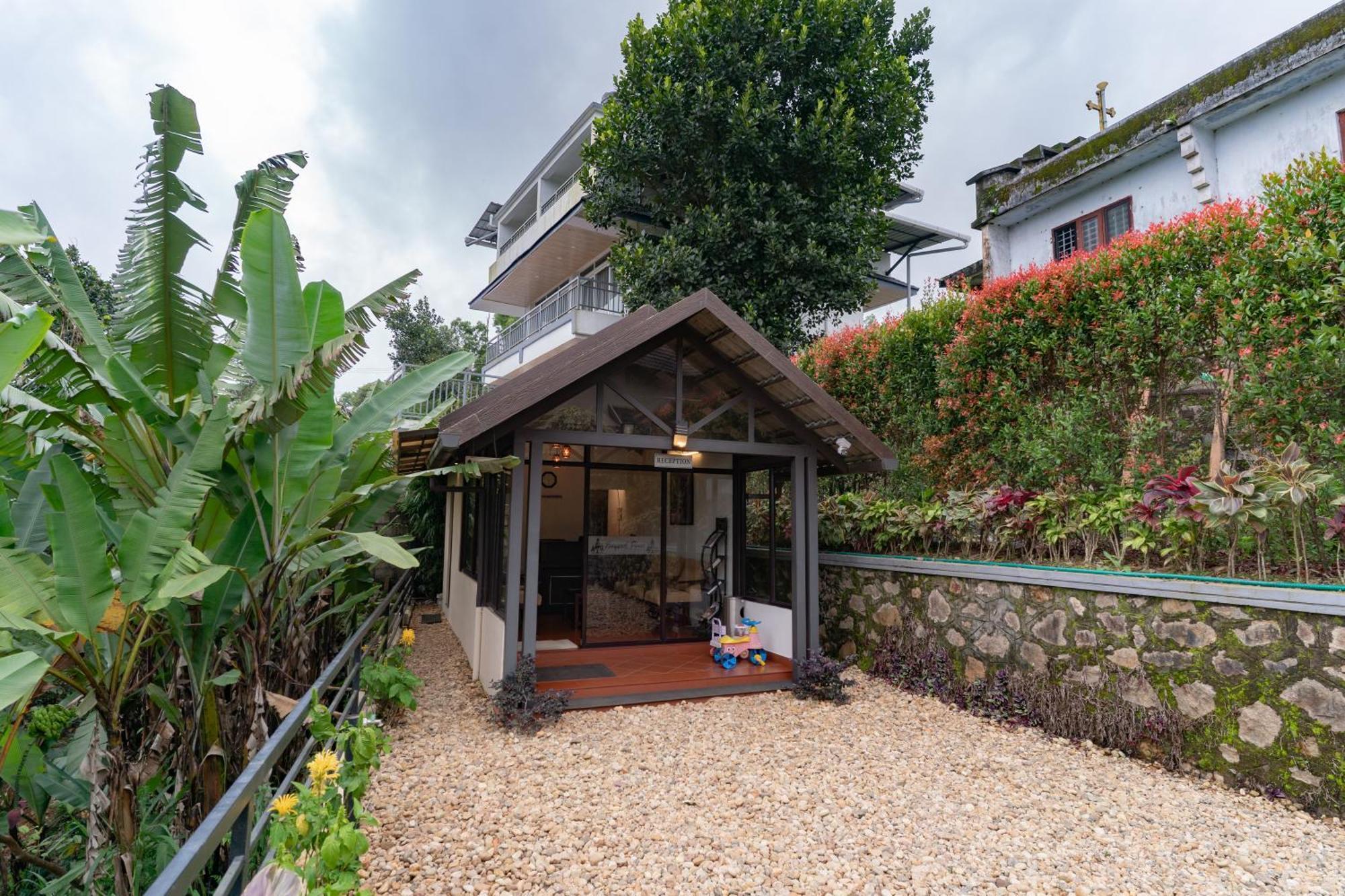 Beyond Pines Vagamon Bed and Breakfast Buitenkant foto