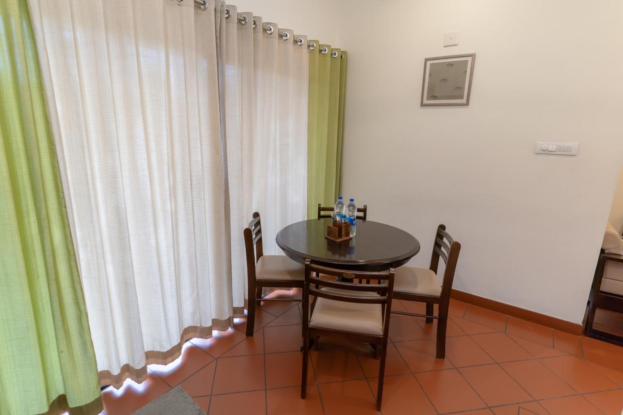 Beyond Pines Vagamon Bed and Breakfast Buitenkant foto