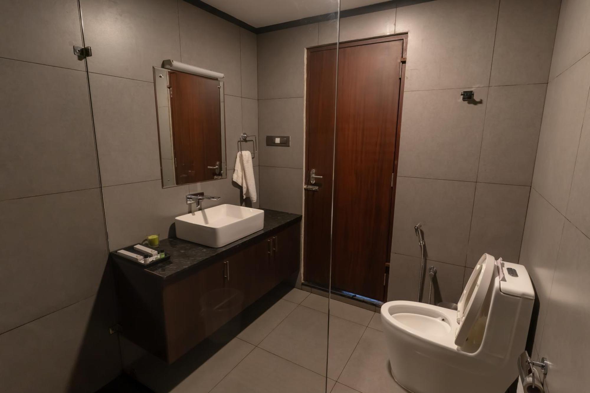 Beyond Pines Vagamon Bed and Breakfast Buitenkant foto
