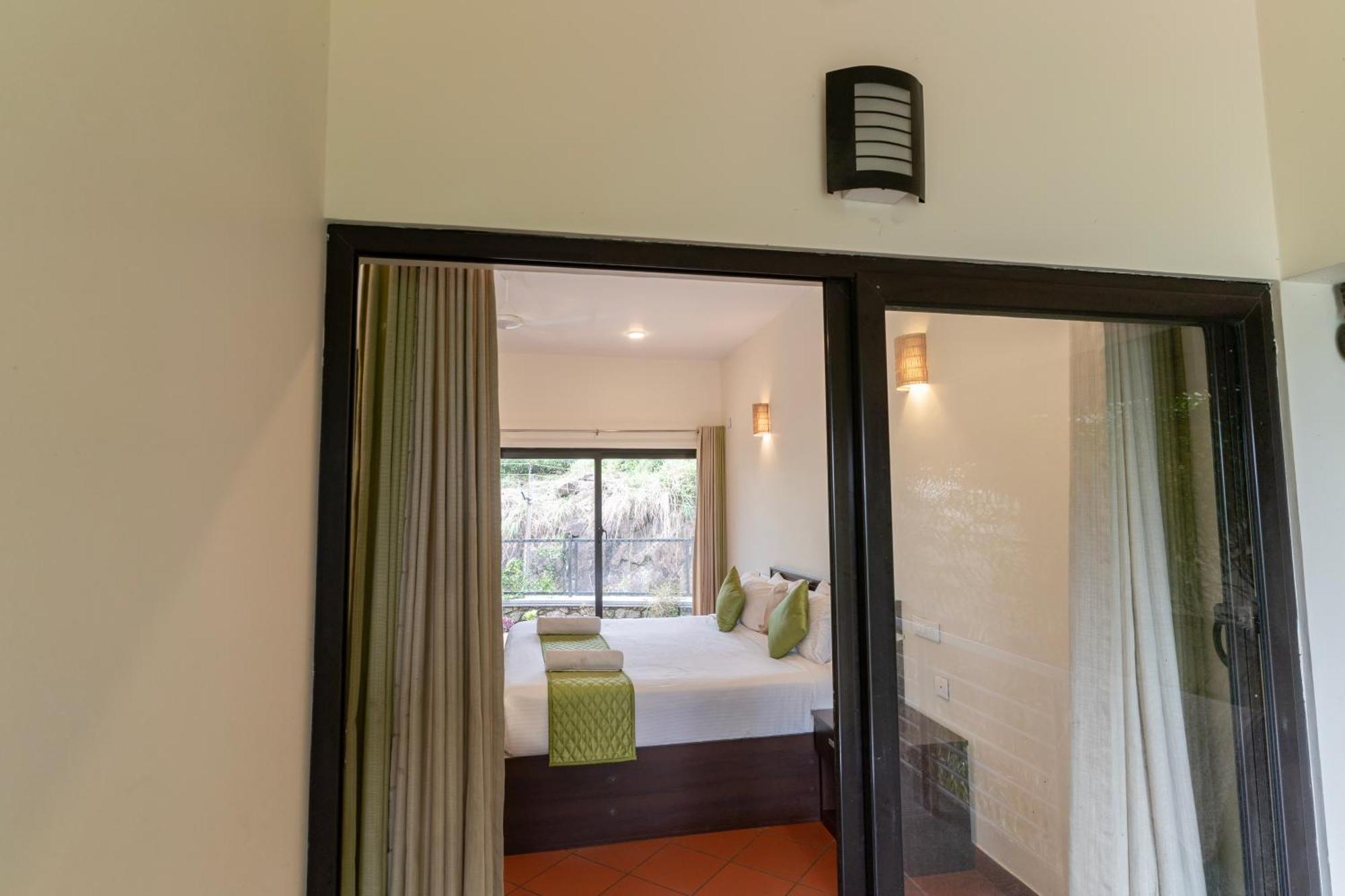 Beyond Pines Vagamon Bed and Breakfast Buitenkant foto